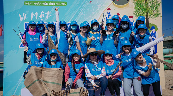 Nestlé Cares volunteers