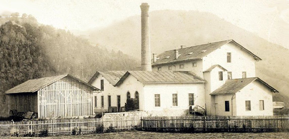 vitage image of Nestlé building in Grimmstein, Austria