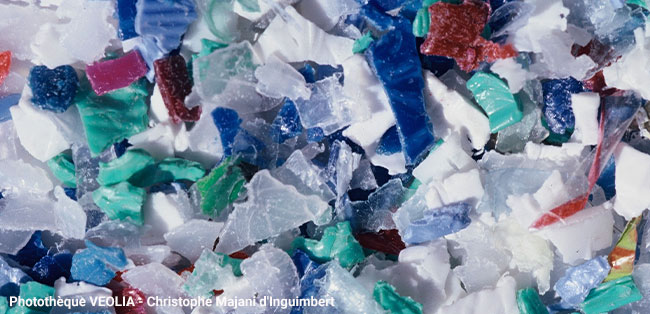 Nestlé and Veolia join forces to tackle plastics leakage into the environment and develop recycling schemes