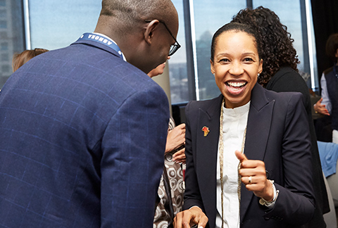 story-teaser-Helping social entrepreneurs change the world-card-Standard Box Html