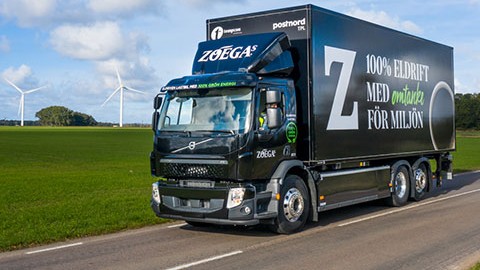 Zoegas electric branded truck