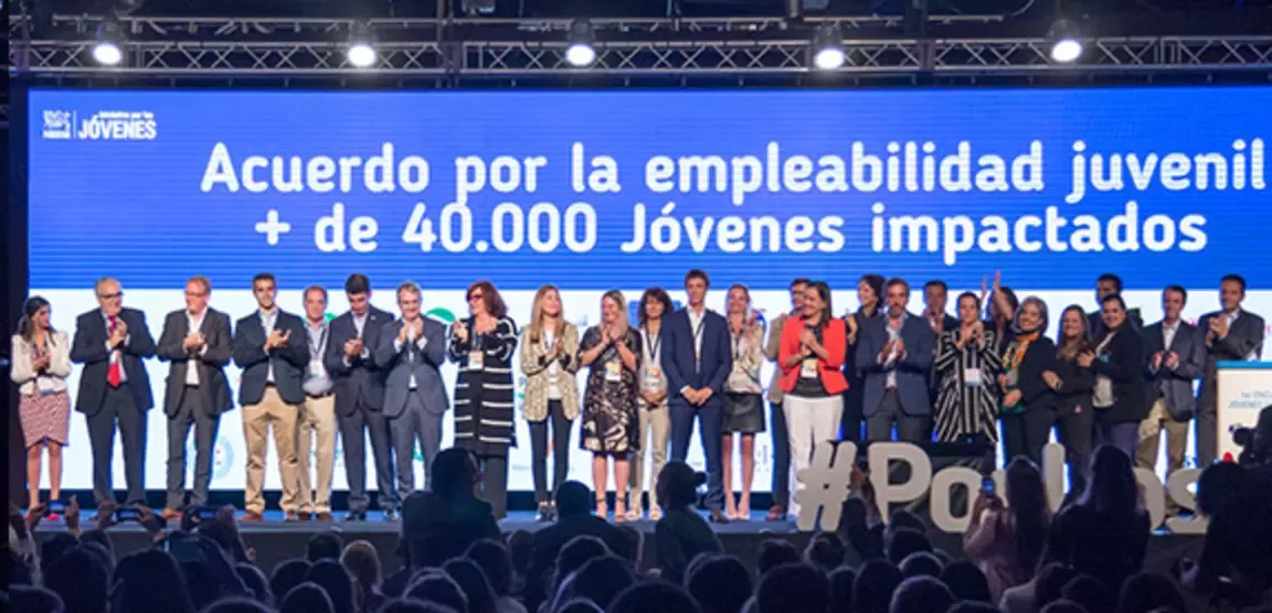 Offering over 40'000 professional development opportunities for youth by 2020 in Argentina, Brazil, Uruguay and Paraguay