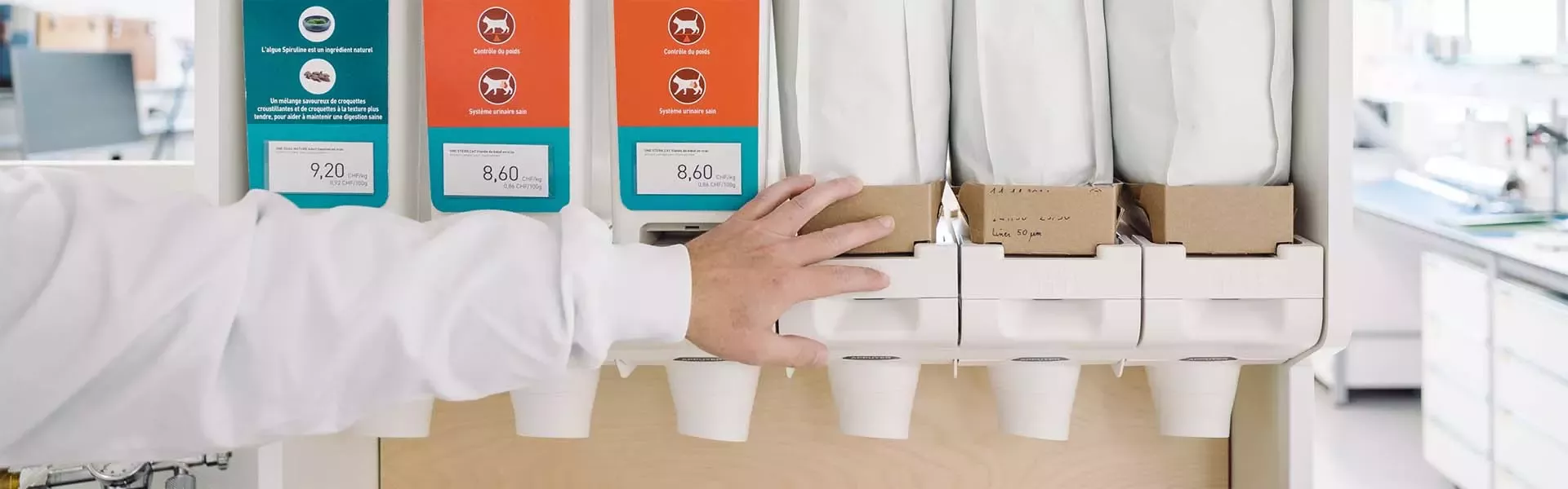 Refill station for pet food