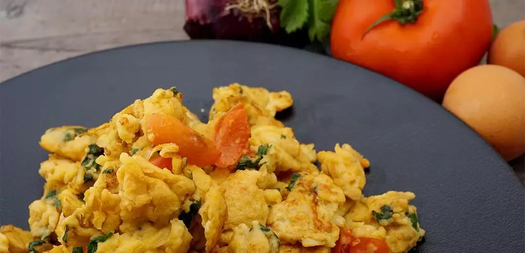 Dish with plant-based eggs