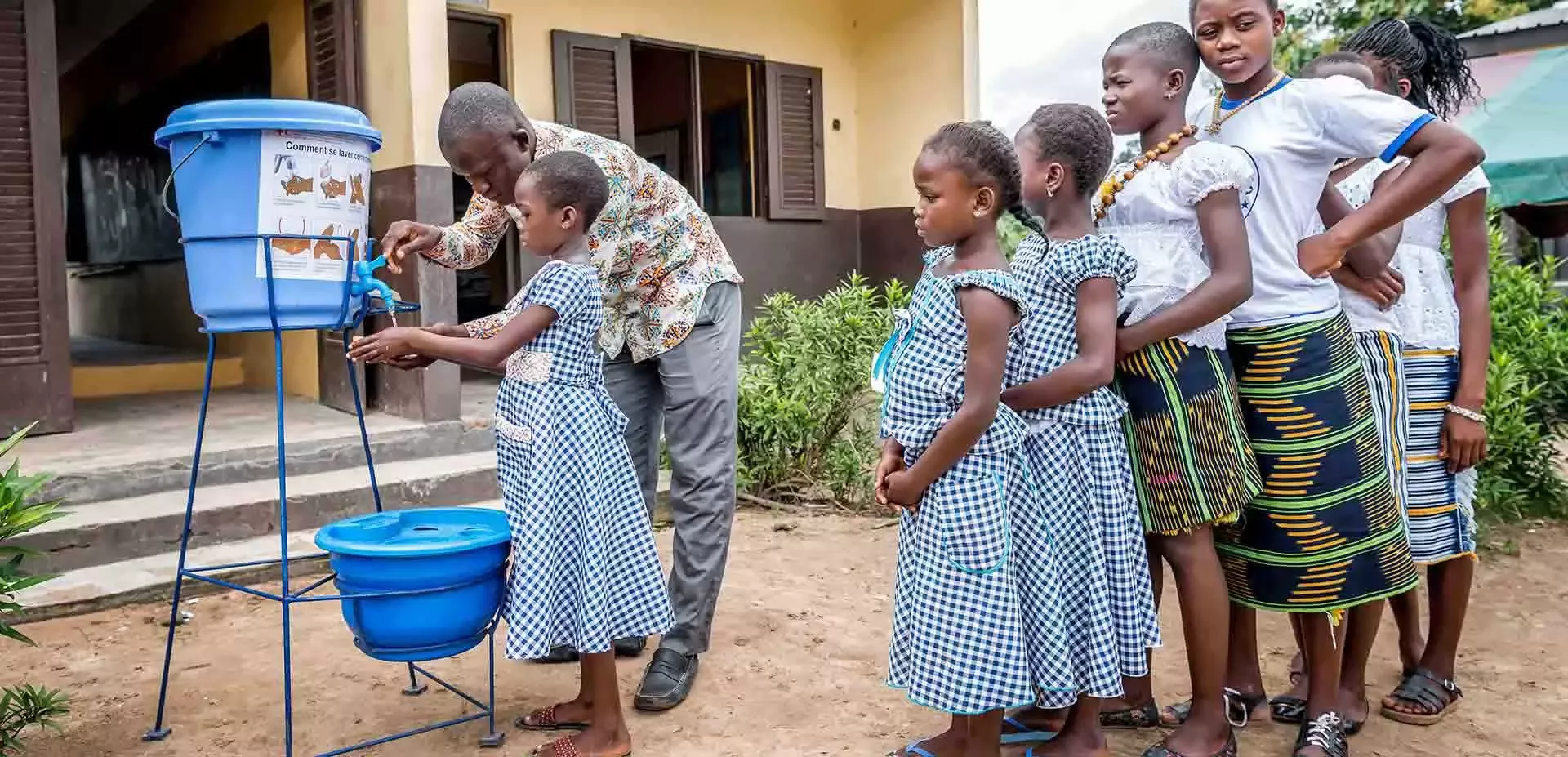 Children wash hands in Africa